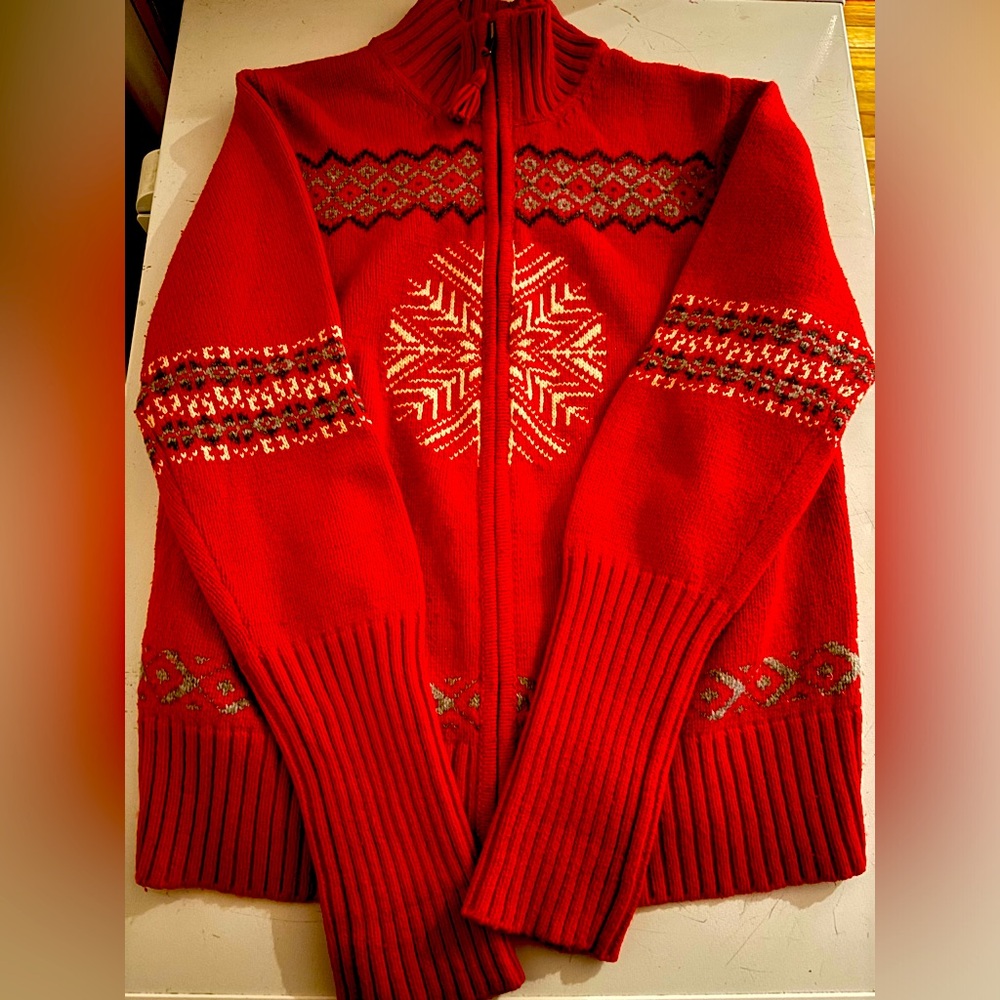 Red snowflake Valerie Steven’s sweater